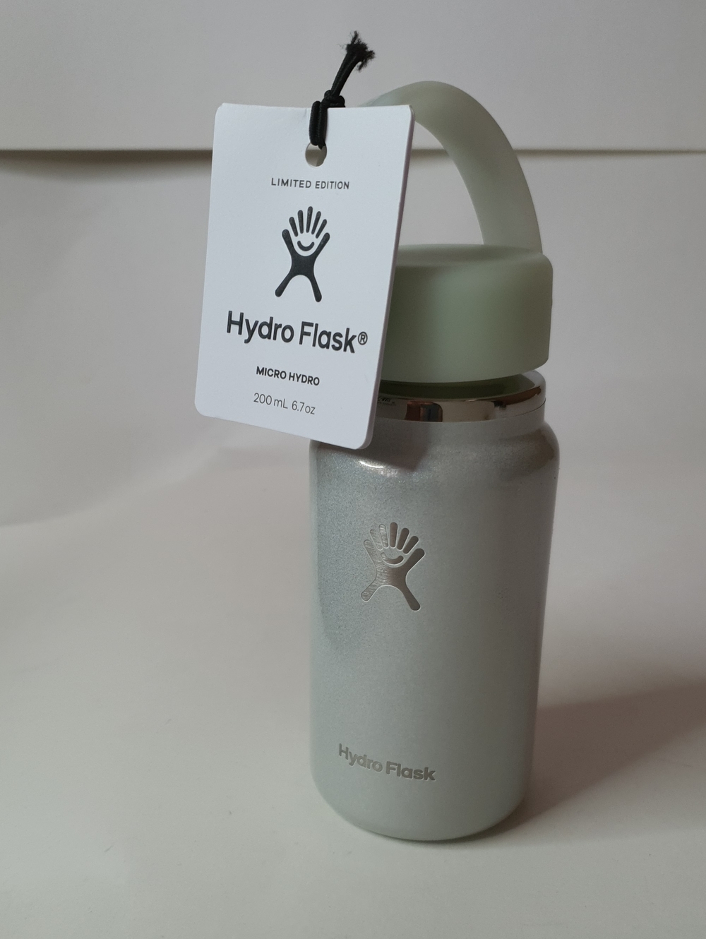 Hydro Flask Micro Water Bottle - Glimmer Blue (Limited Edition ) NEW COLOR NWT - Picture 3 of 12